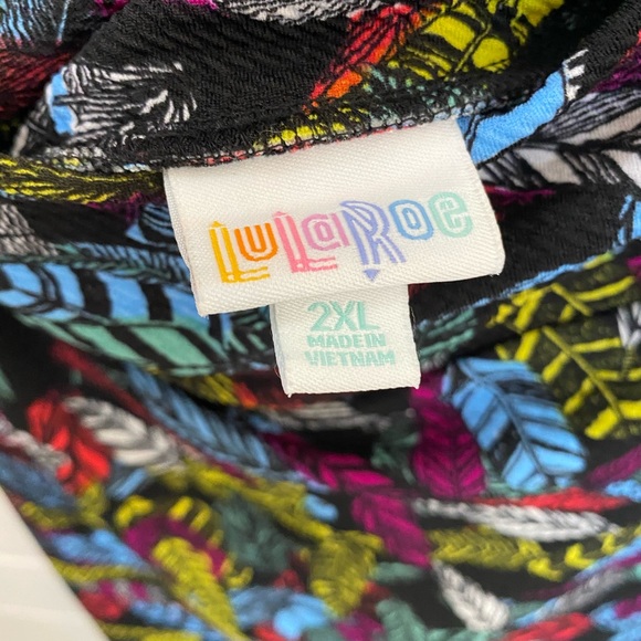 Lularoe Cassie Skirt | Feather Print | 2XL - Picture 2 of 2
